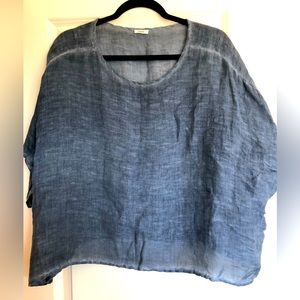 Super cute boutique linen top